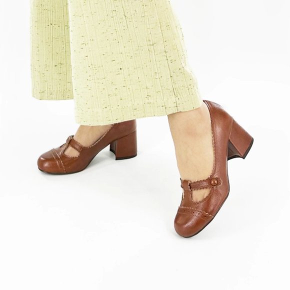 BAIT Brown 60's Inspired, Mod Style 2.5" Pumps, vintage-inspired heels, 10‎ - Picture 1 of 15